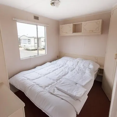 Cuma Camp Ferienhaus *