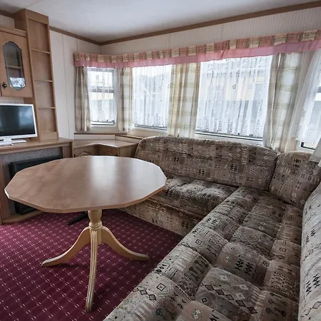 Cuma Camp Ferienhaus *
